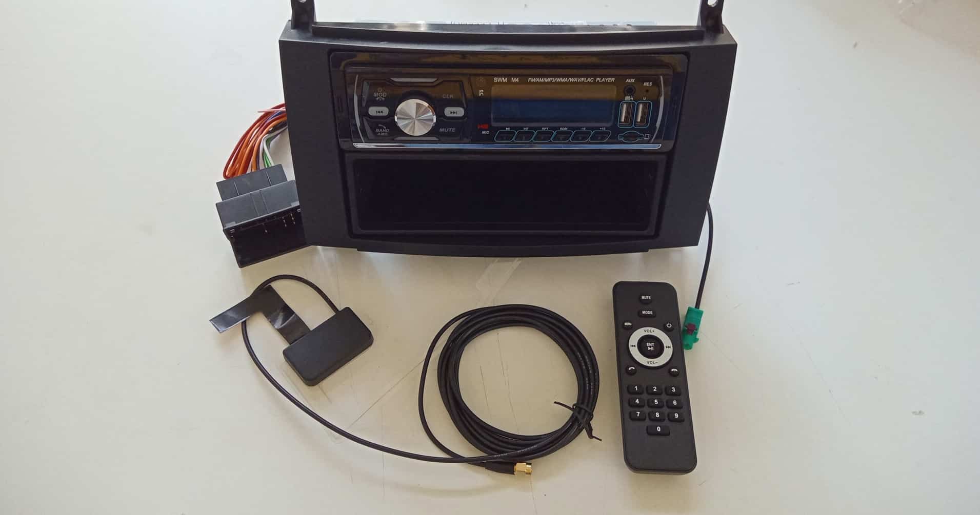 Autoradio DAB per Mercedes Classe A (W169) con Vivavoce Bluetooth SD USB USB ricarica