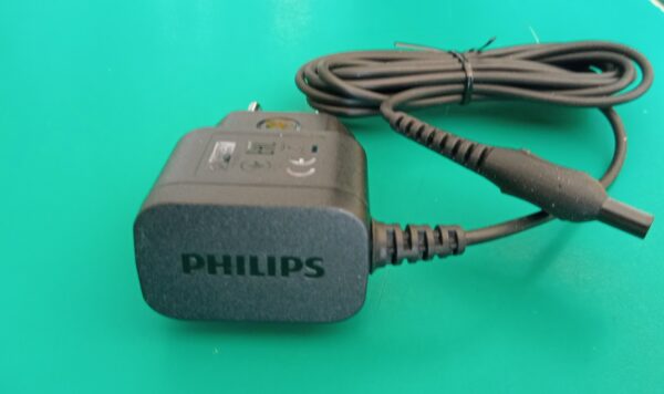 Alimentatore a spina originale per rasoio Philips modello HQ8870 SENSOTEC