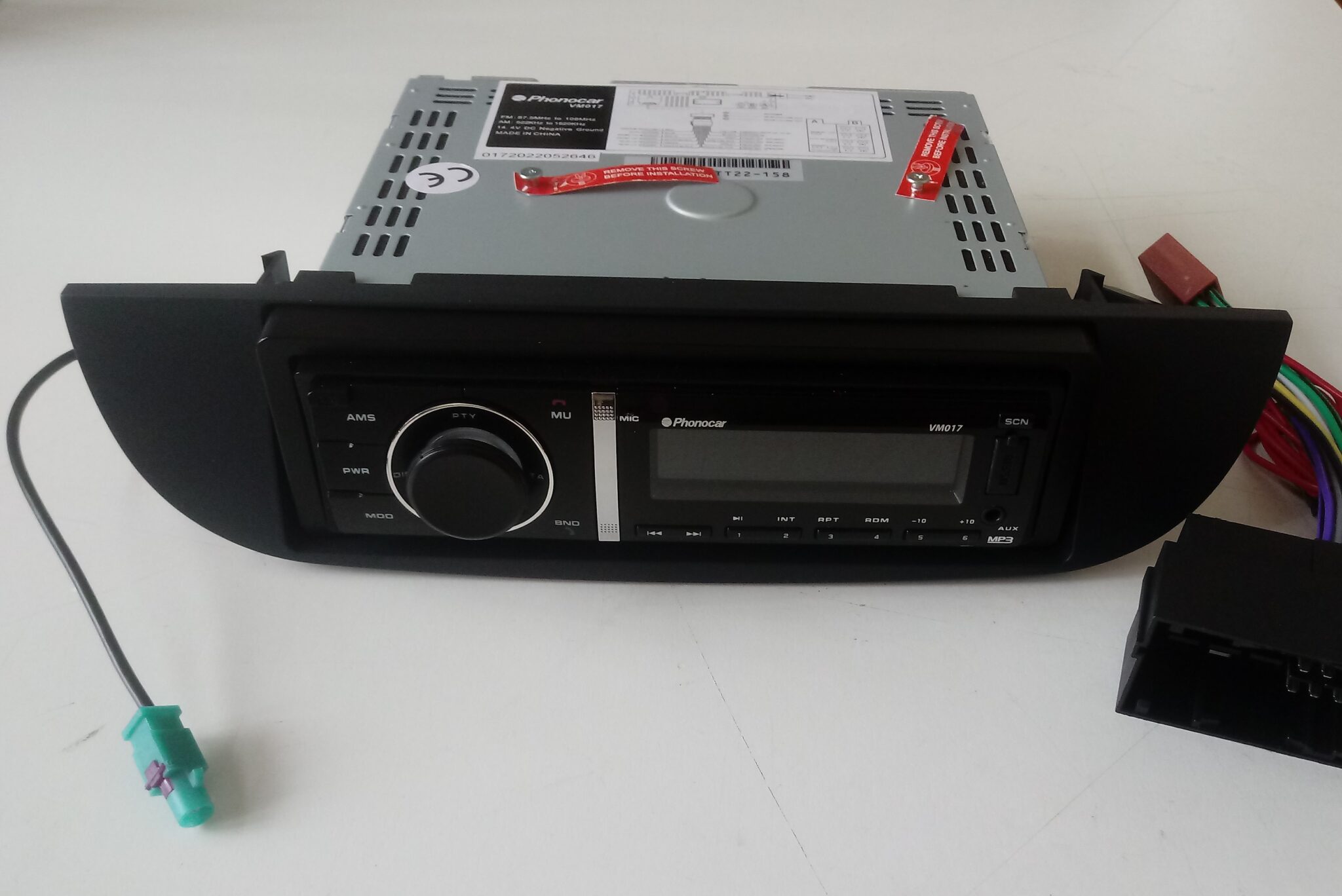 Autoradio con CD nera per Fiat 500 Bluetooth / USB / Vivavoce - Bandi Srl