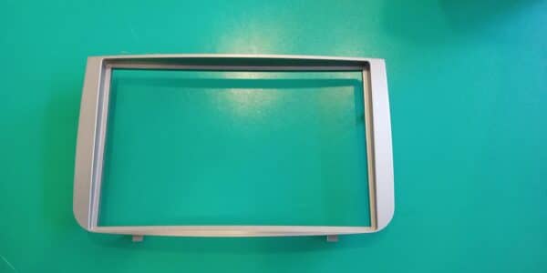 Mascherina autoradio  per Alfa 147 doppio Iso colore silver