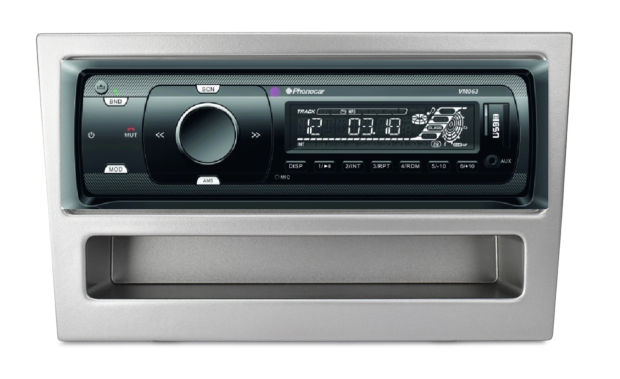 Autoradio Phonocar per Opel Vivaro serie 01-06 con Vivavoce Bluetooth SD USB