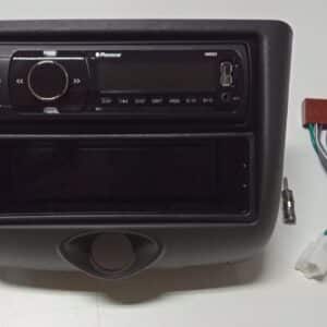 Autoradio per Toyota Yaris 99/03 con Vivavoce Bluetooth SD USB