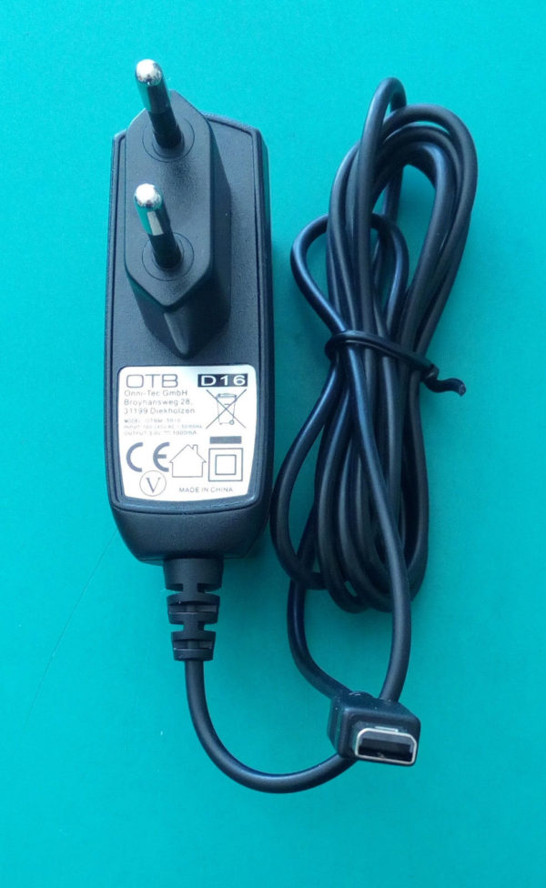 CARICATORE PER NINTENDO WII U GAMEPAD / WII U PRO CONTROLLER