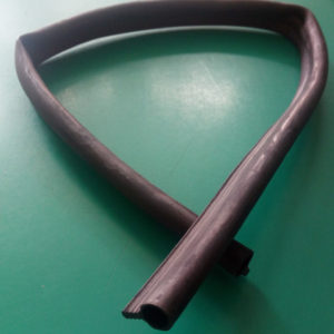 Guarnizione porta inferiore lavastoviglie WHIRLPOOL  W751S