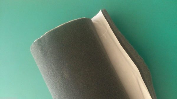 Moquette adesiva acustica grigio scuro (piombo) 1,50 mt x 10 mt