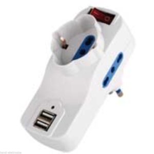 TRIPLA CON SPINA ROTANTE 16A, 2 PR.BIPASSO + 1 PR.SCHUKO BIPAS CON 2 PRESE USB