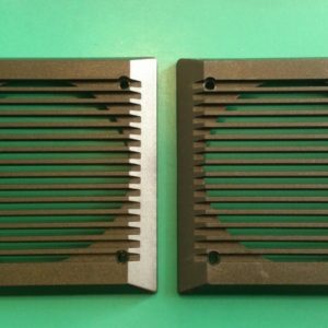 Coppia griglie altoparlanti per altoparlanti  ø 130 - dimensione 140 x 140 mm col.nero