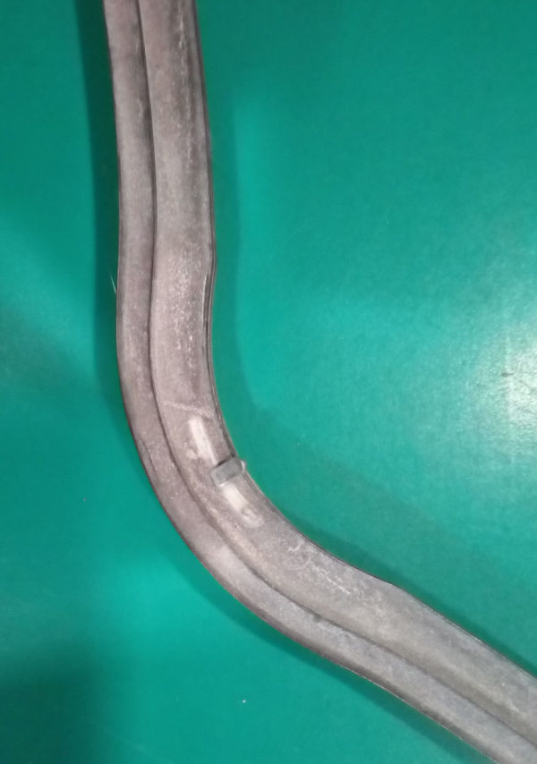 Guarnizione originale porta forno Indesit C00199703 - immagine 3