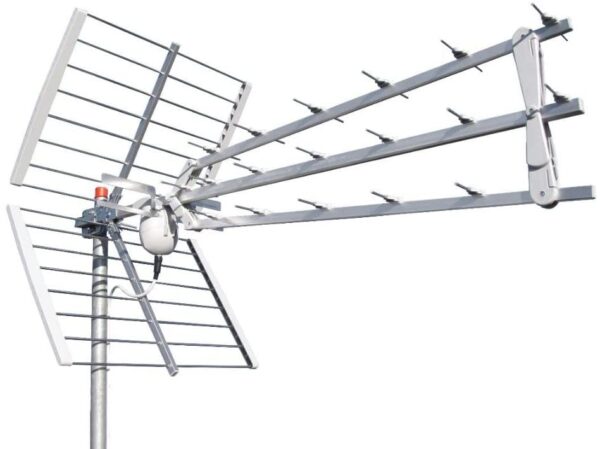 Antenna UHF a tre culle Offel 21-456B Alta efficienza ed elevato guadagno